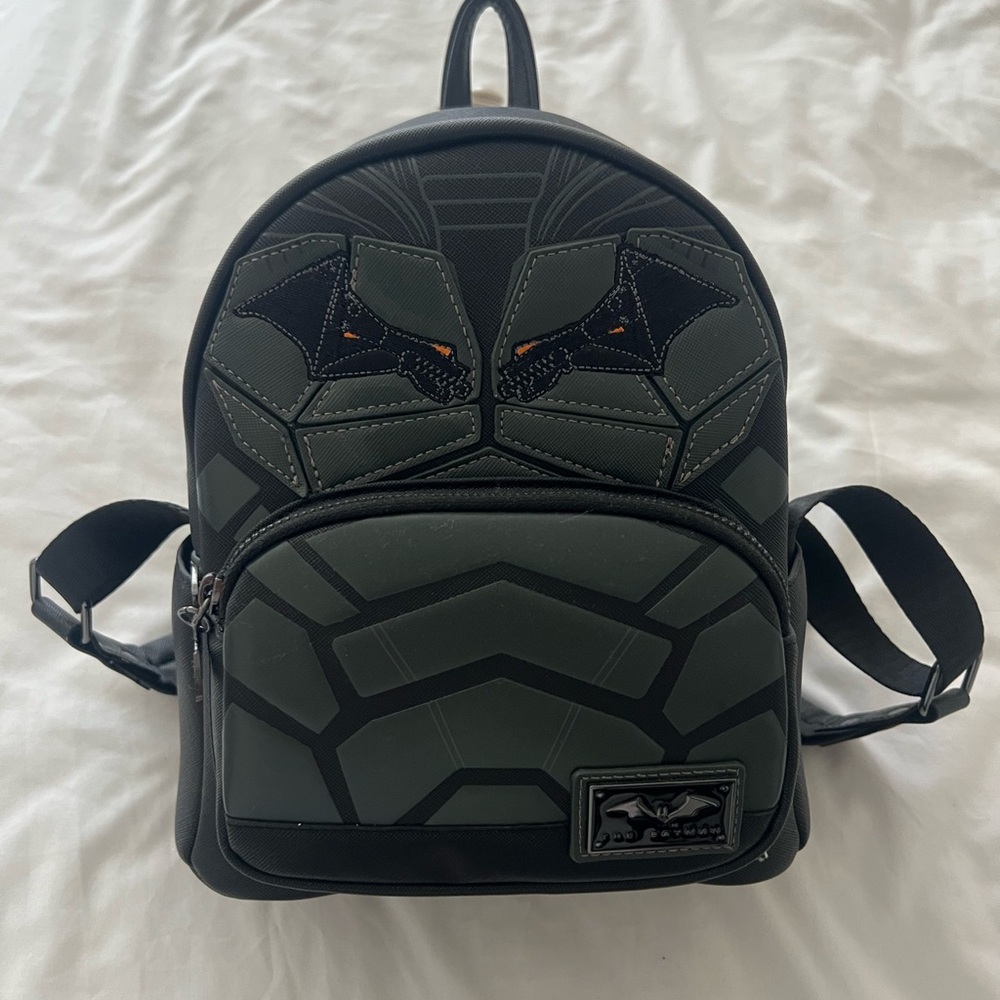 Batman loungefly backpack/with matching  wallet